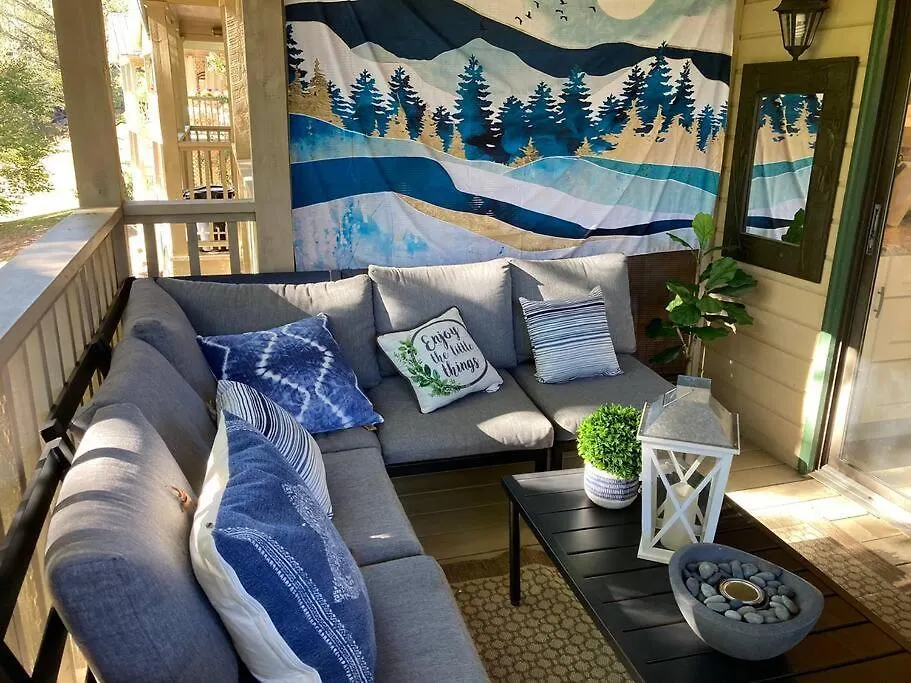 Charming Lure At Rumbling Bald Resort! Appartamento Lake Lure