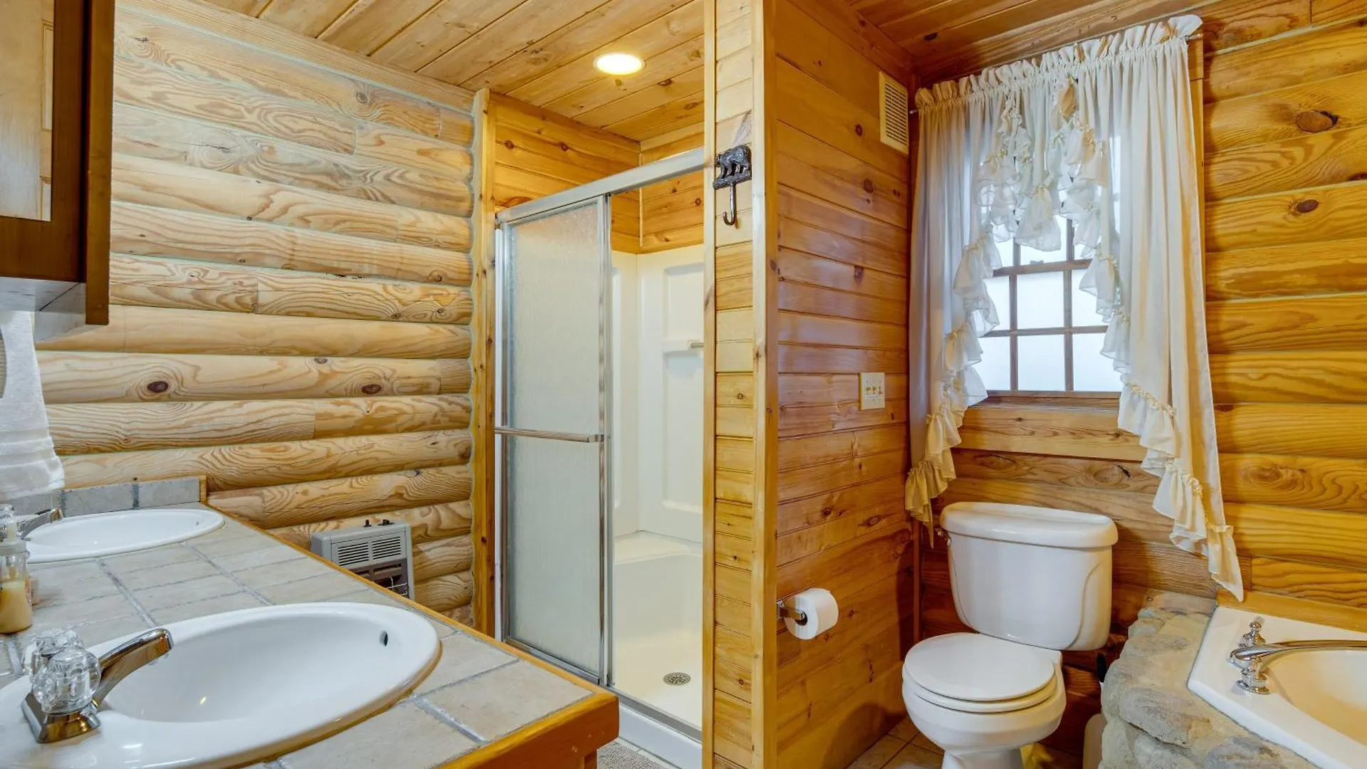 Pet-friendly With Loft 5 Mi To Lure!