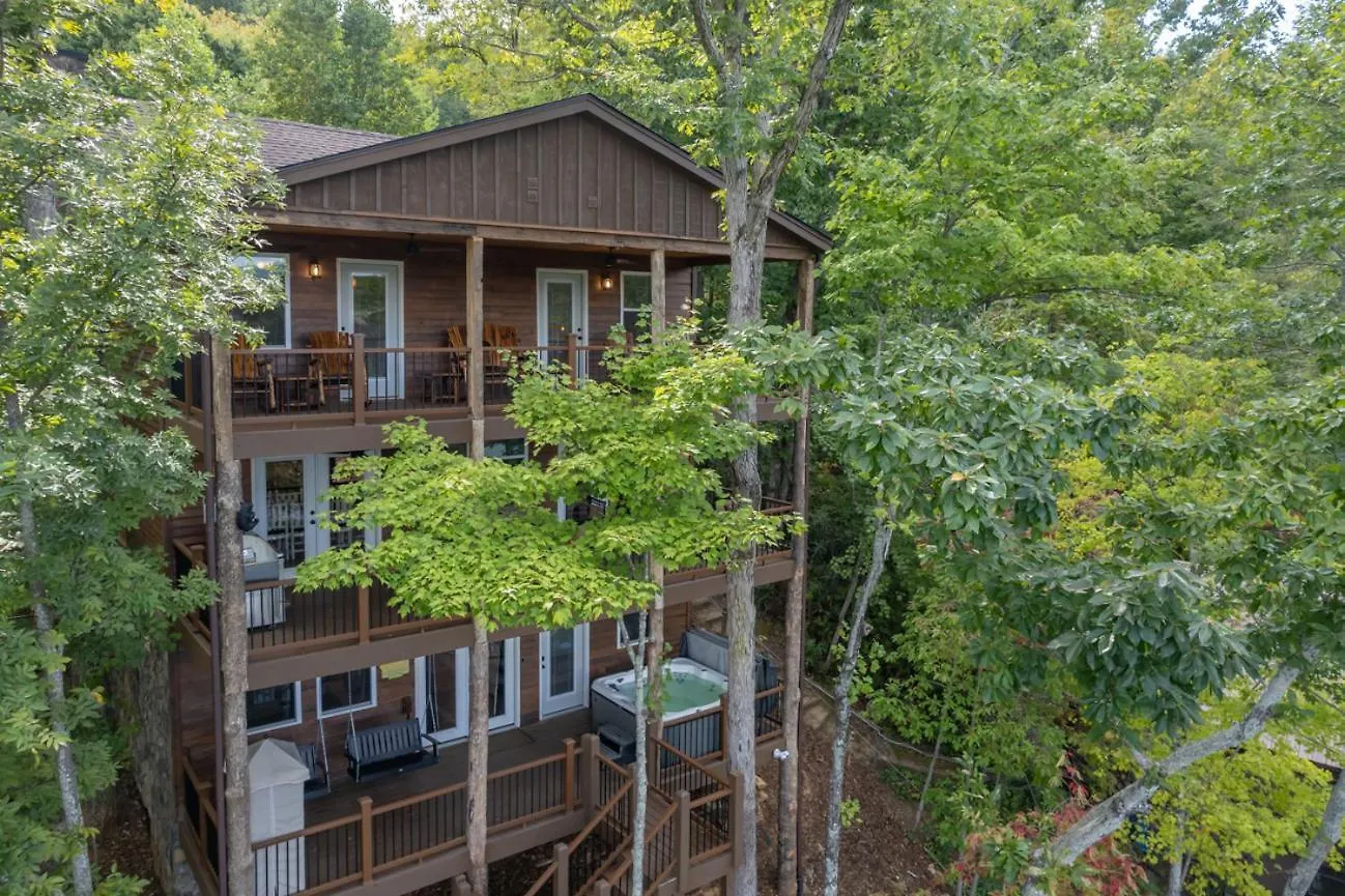 Russell's Fort At White Oak Point: Historical Cabin On Lake Lure, Luxury, Direct Lake Access! Prázdninový dům *