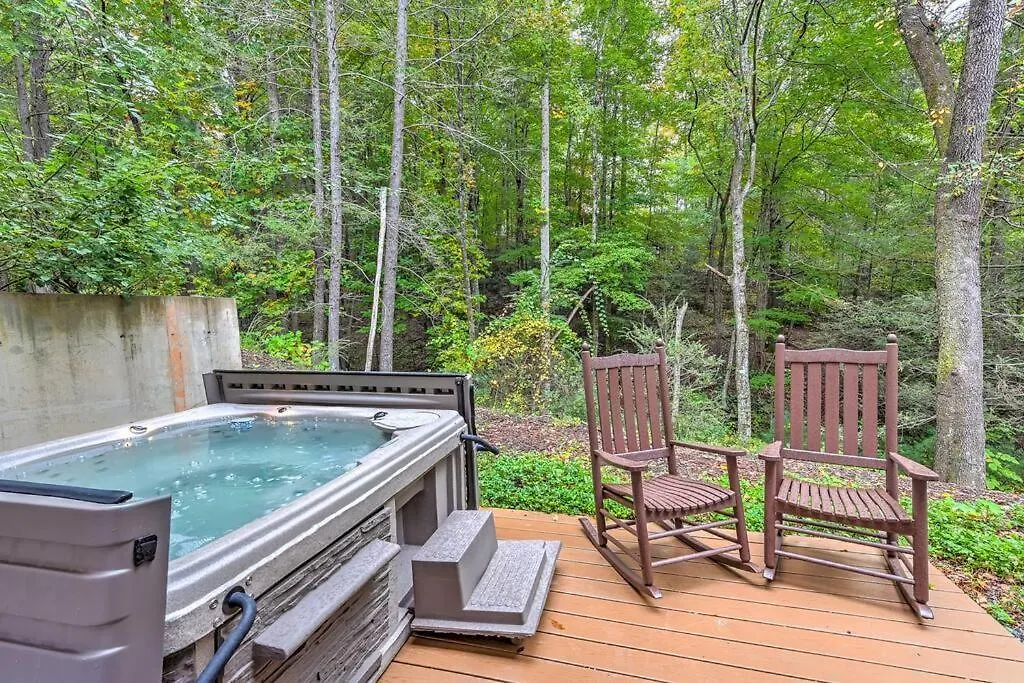 The Cove Retreat- Hot Tub/screened Porch/game Holiday home