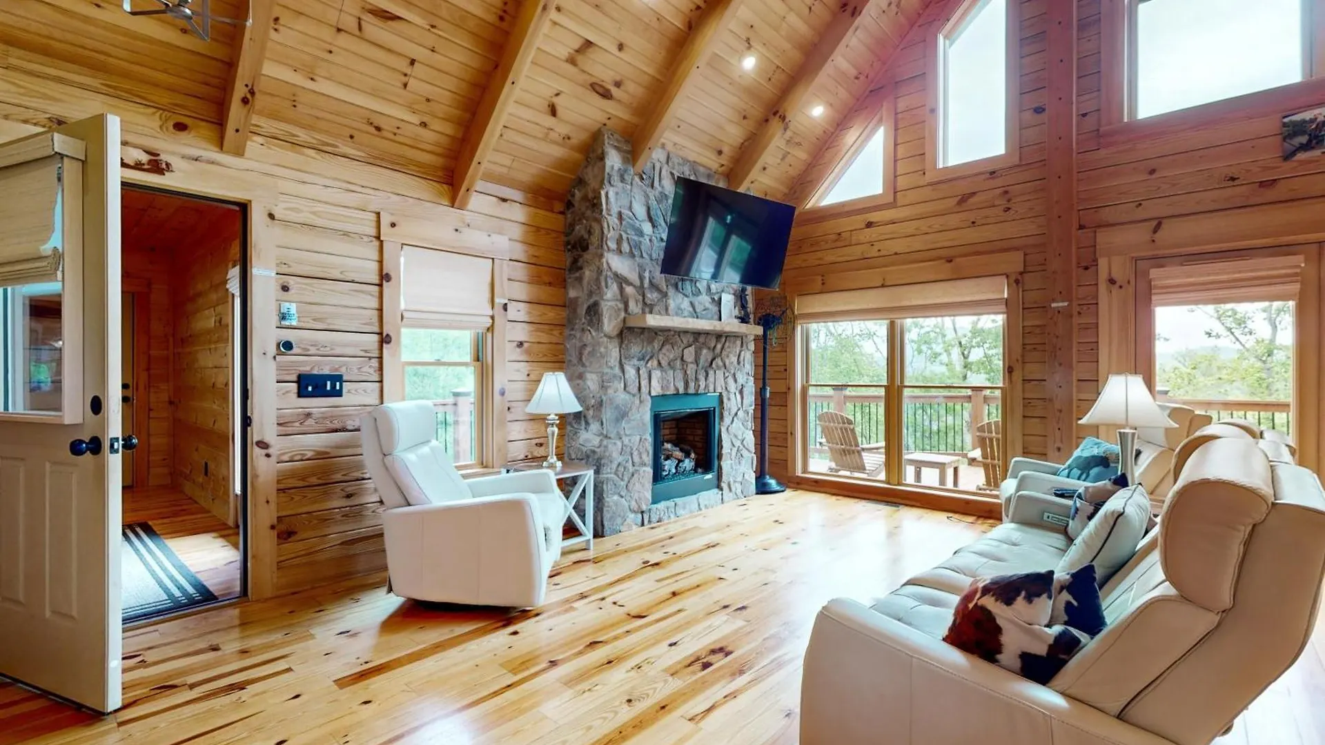 Lure Ridge * Lake Lure