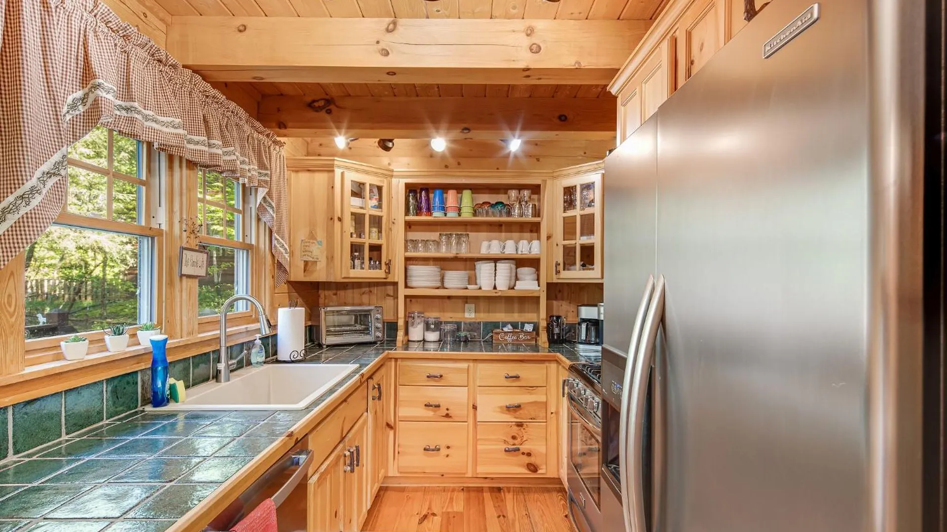 Holiday home Lure Oasis In The Woods W/ Hot Tub & More!