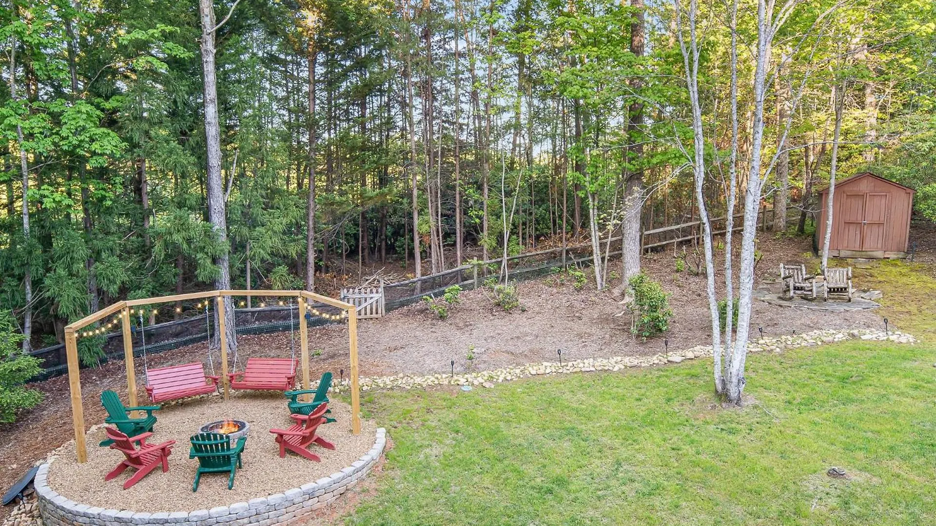 Lure Oasis In The Woods W/ Hot Tub & More! *