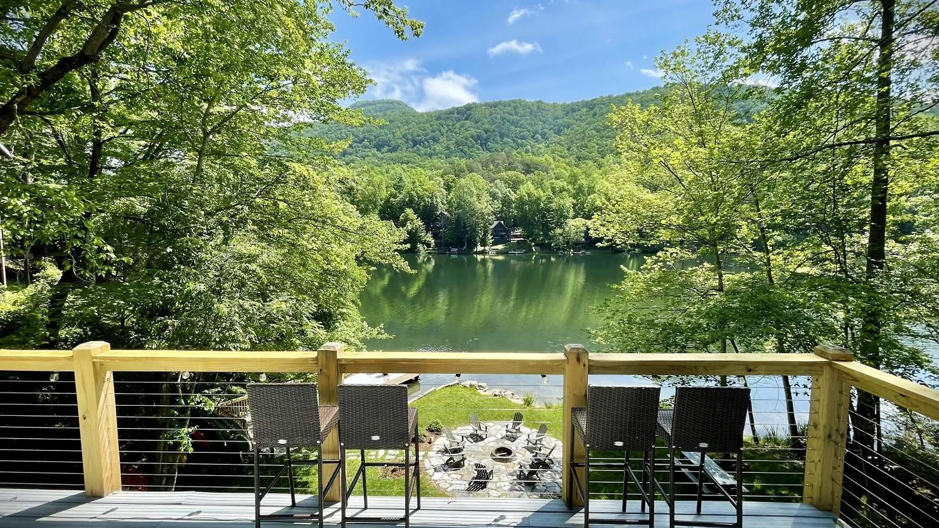 Summerscales - Beautiful Newly Built House Holiday home Lake Lure