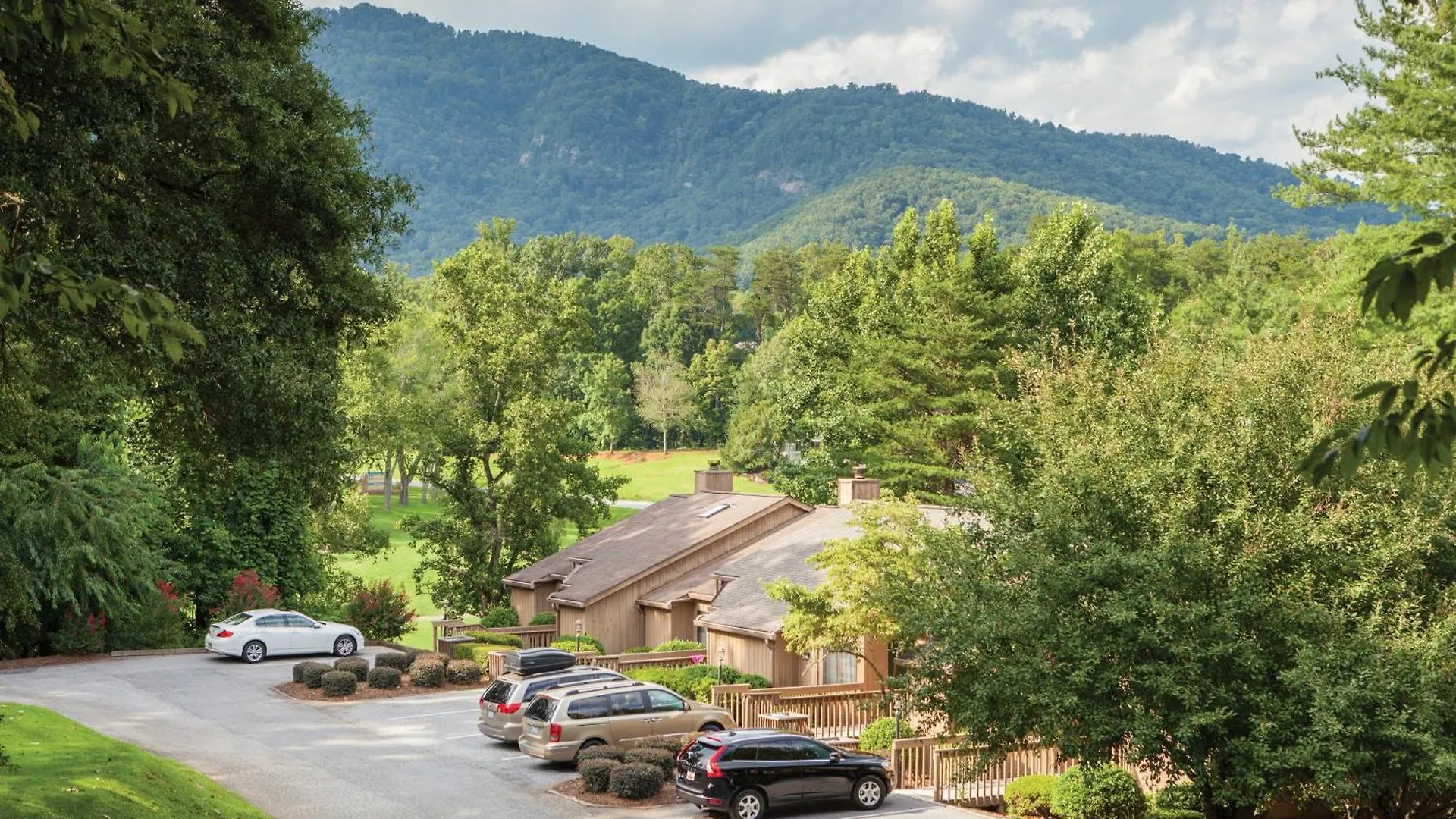 Resort Club Wyndham At Fairfield Mountains 3*