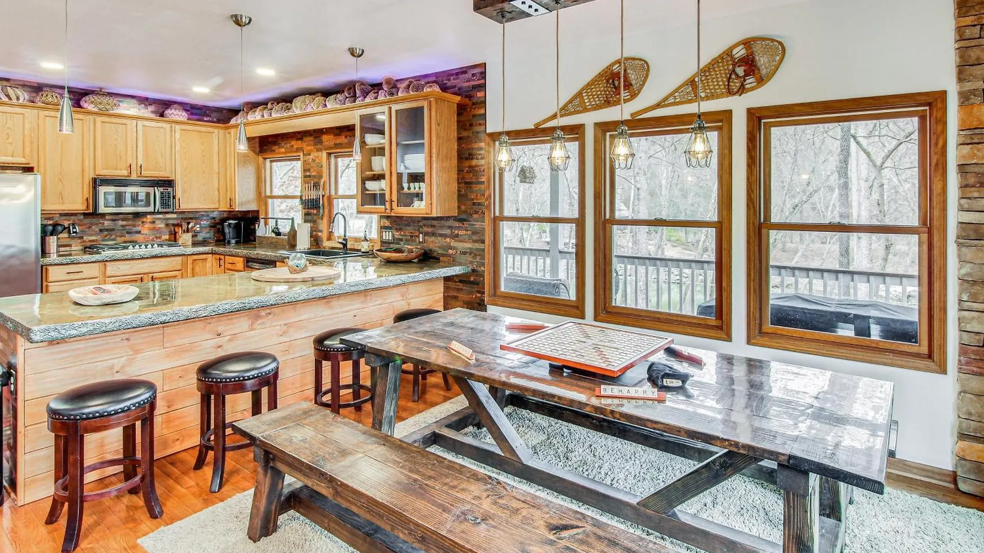 Beautiful Riverfront Lure On 13 Acres Lake Lure