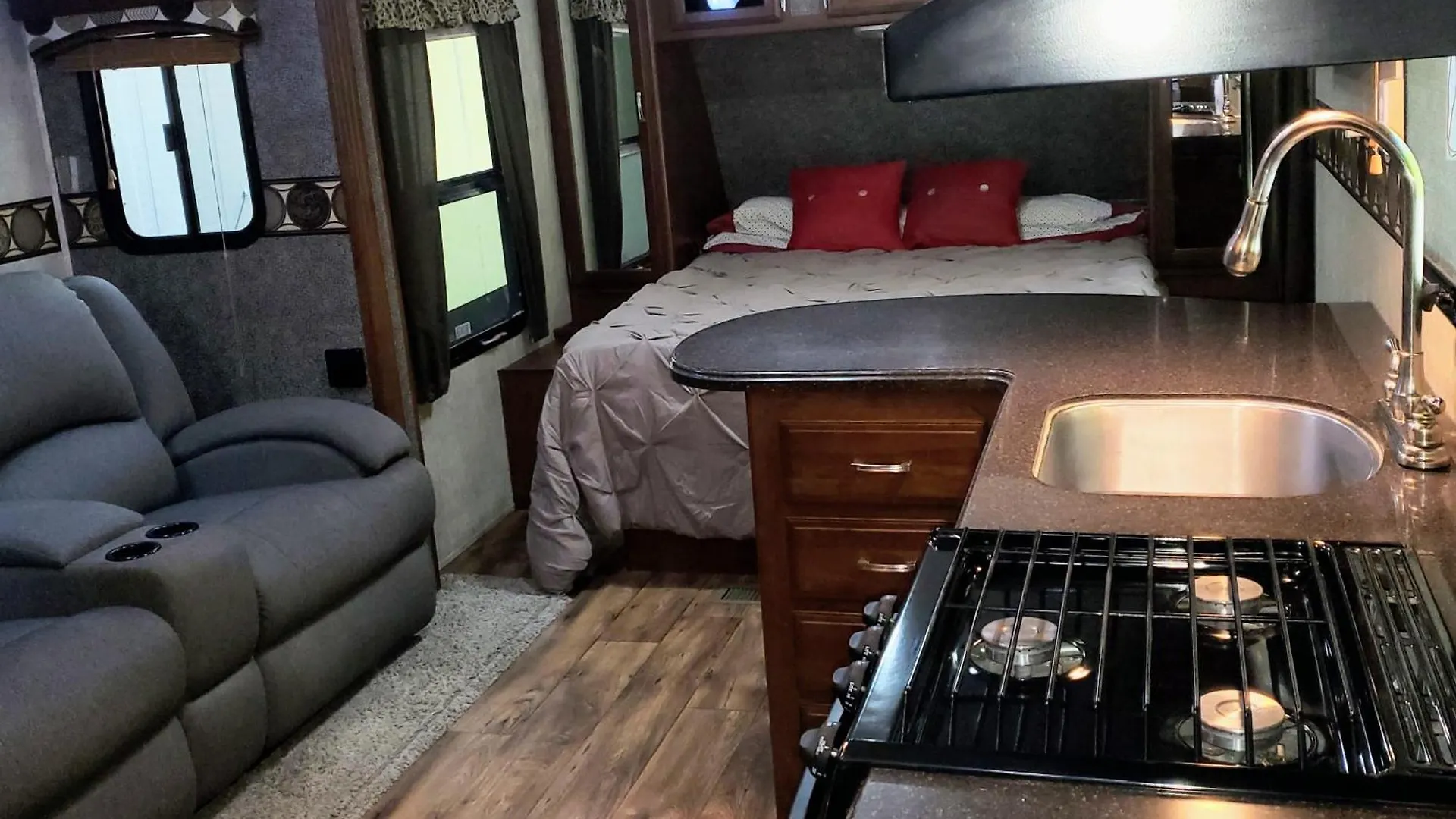 Creekside Comfortable Camper *