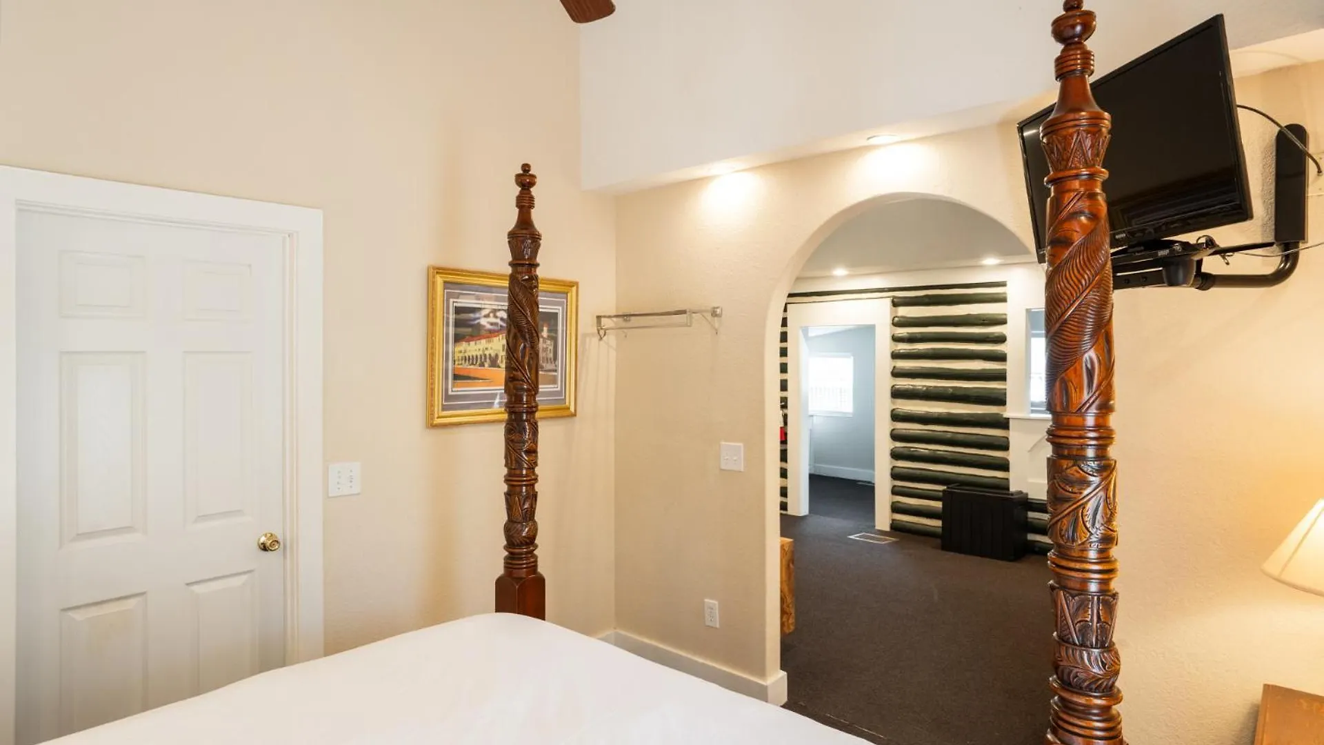 Lure And Hotel 3*