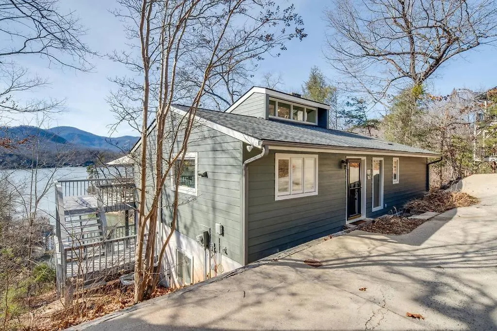 Holiday home Lakeside Serenity Mnt Views Decks Foosball *