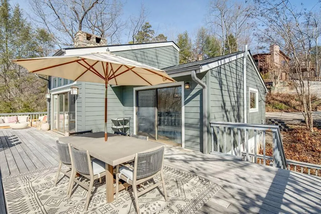 Holiday home Lakeside Serenity Mnt Views Decks Foosball