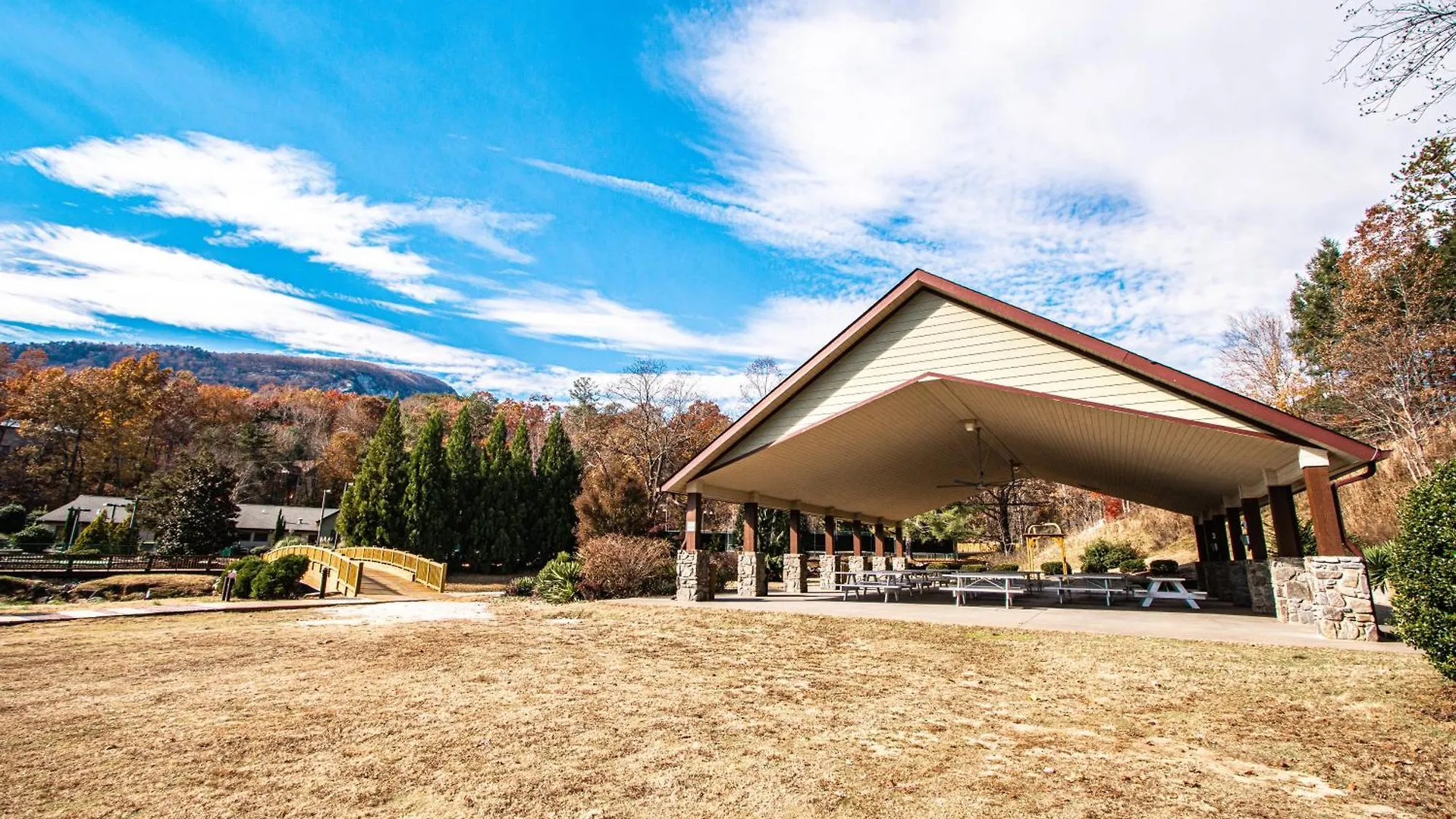 Mountain Loft - Lure, Nc