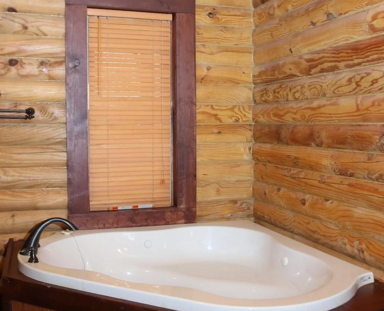 Laurelwood At Lure, Nc - Sleeps 12 Holiday home *
