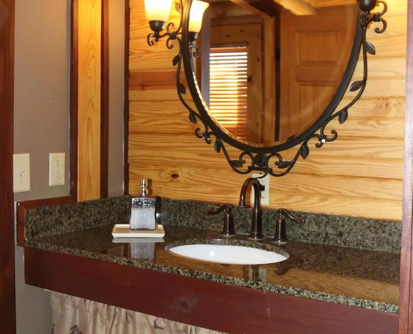 Laurelwood At Lure, Nc - Sleeps 12 *