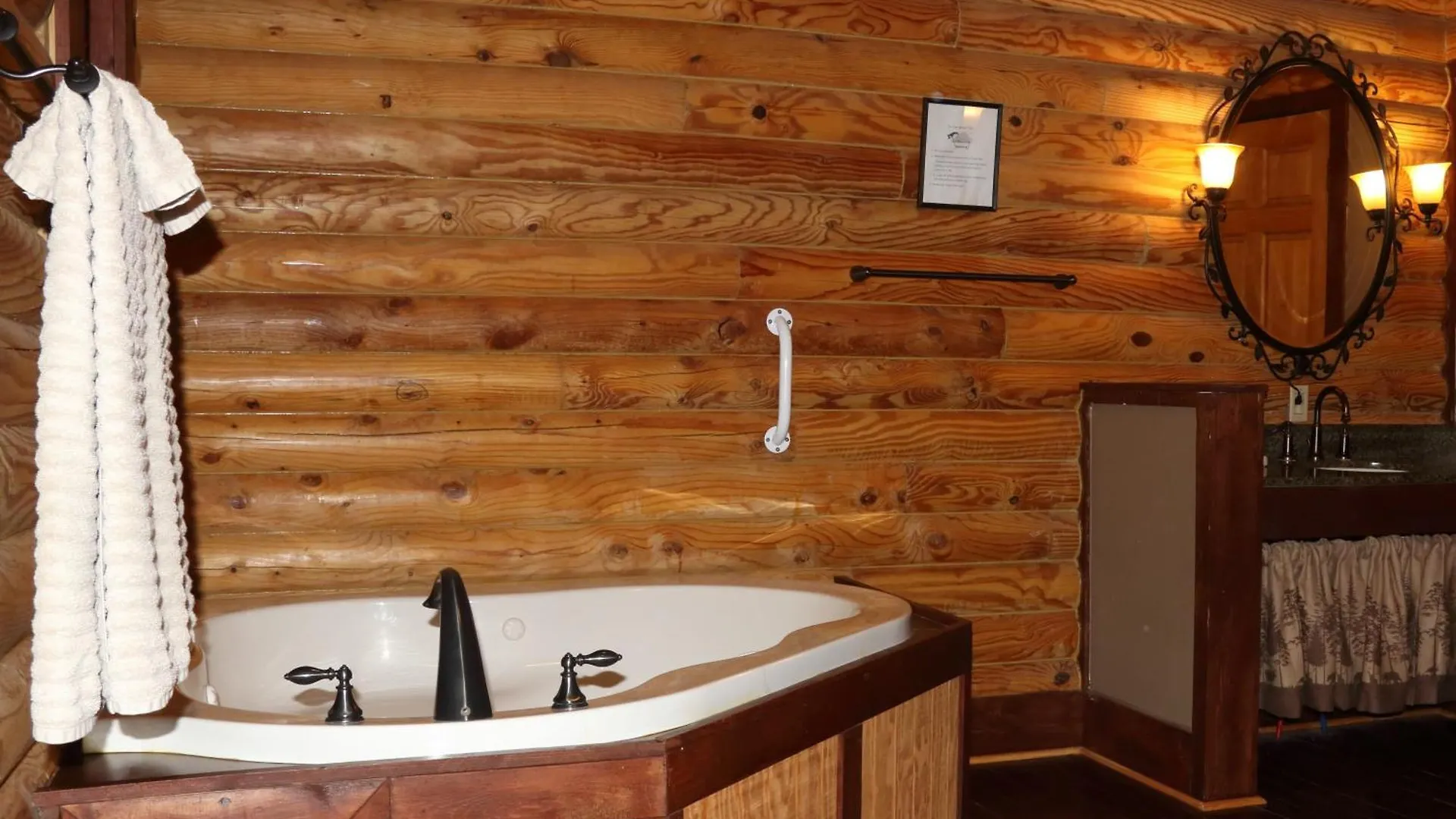 Laurelwood At Lure, Nc - Sleeps 12 Holiday home Lake Lure