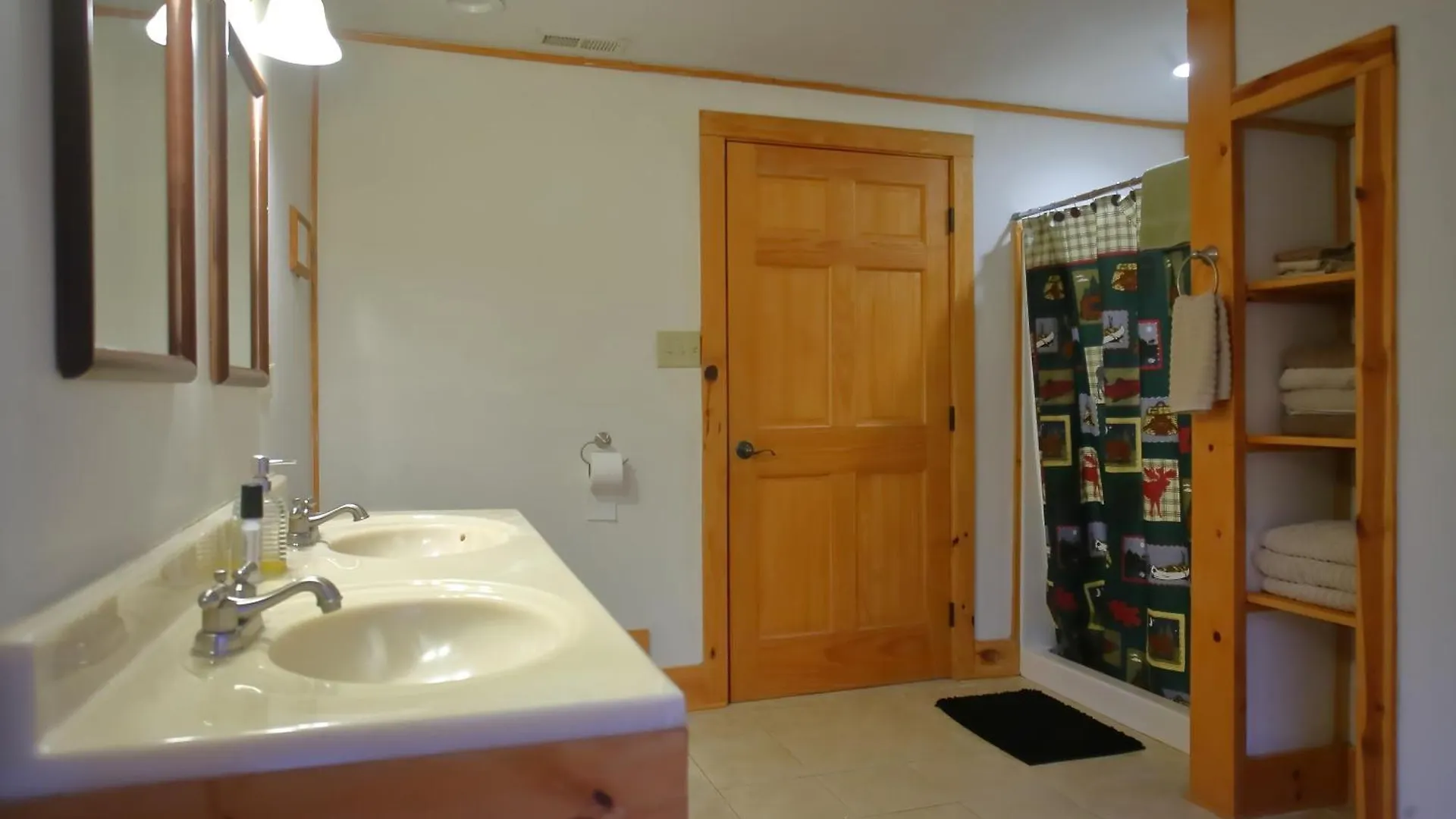 Holiday home Laurelwood At Lure, Nc - Sleeps 12 Lake Lure