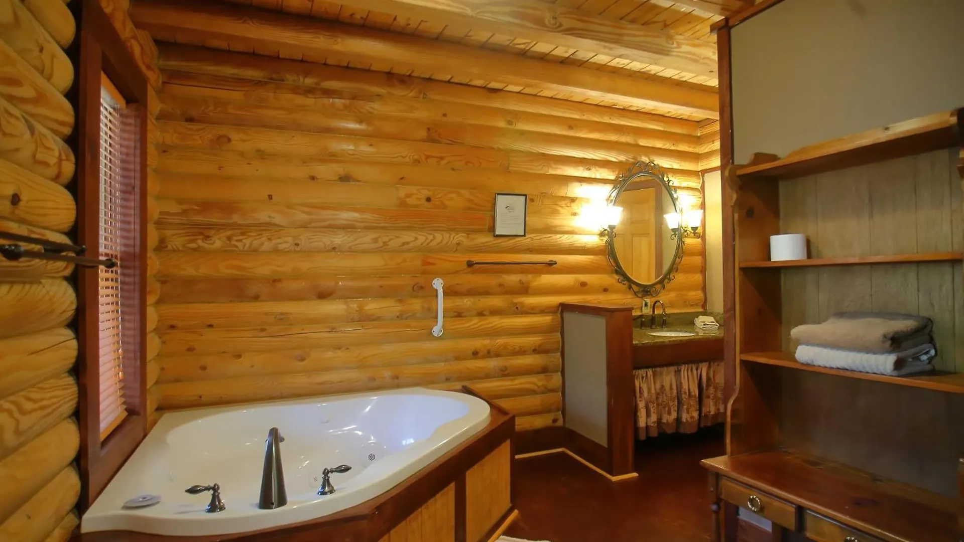 Laurelwood At Lure, Nc - Sleeps 12 Holiday home Lake Lure