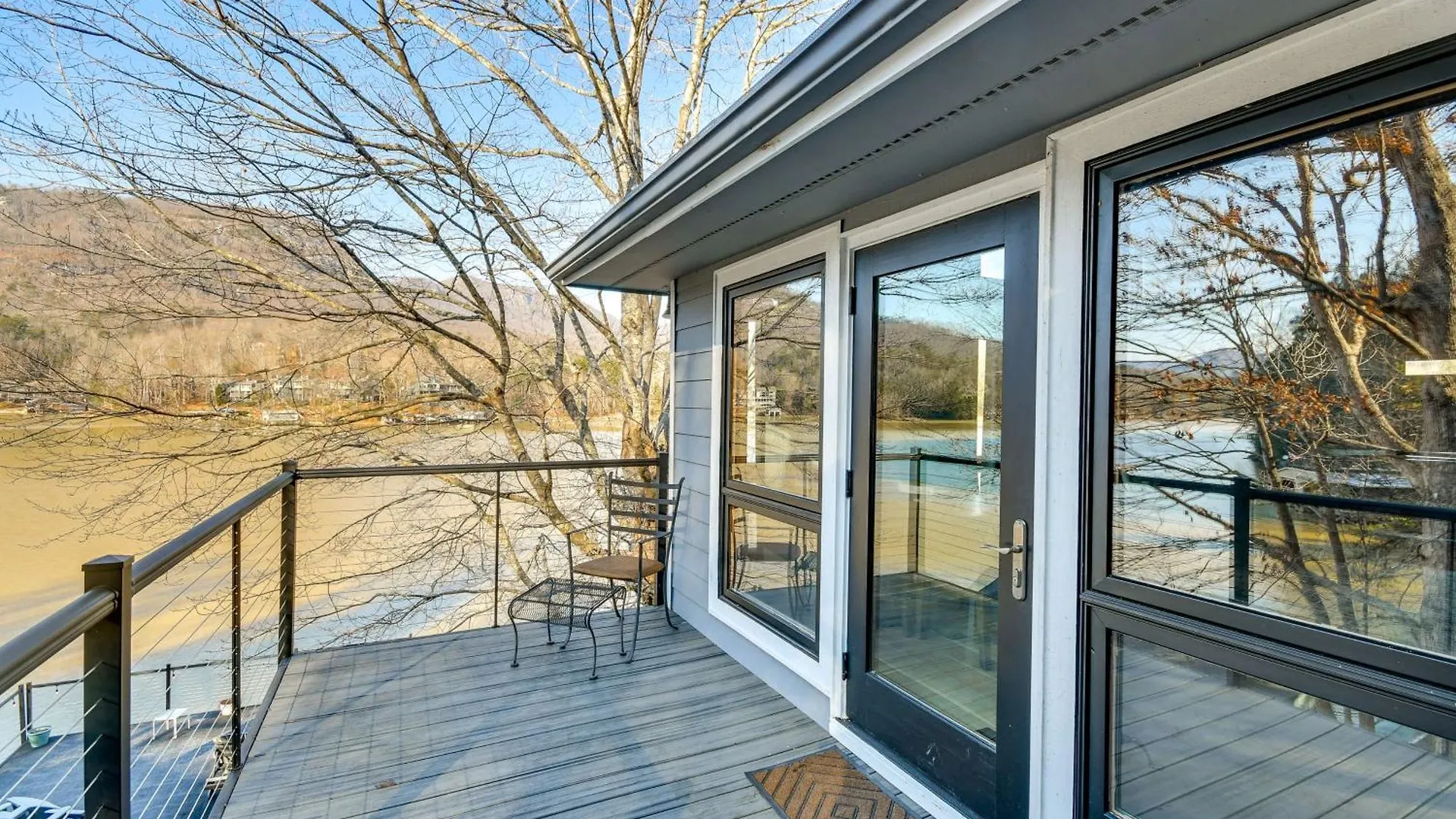 Hot Tub And Lakefront Deck In Blue Ridge Mtns Casa vacanze *