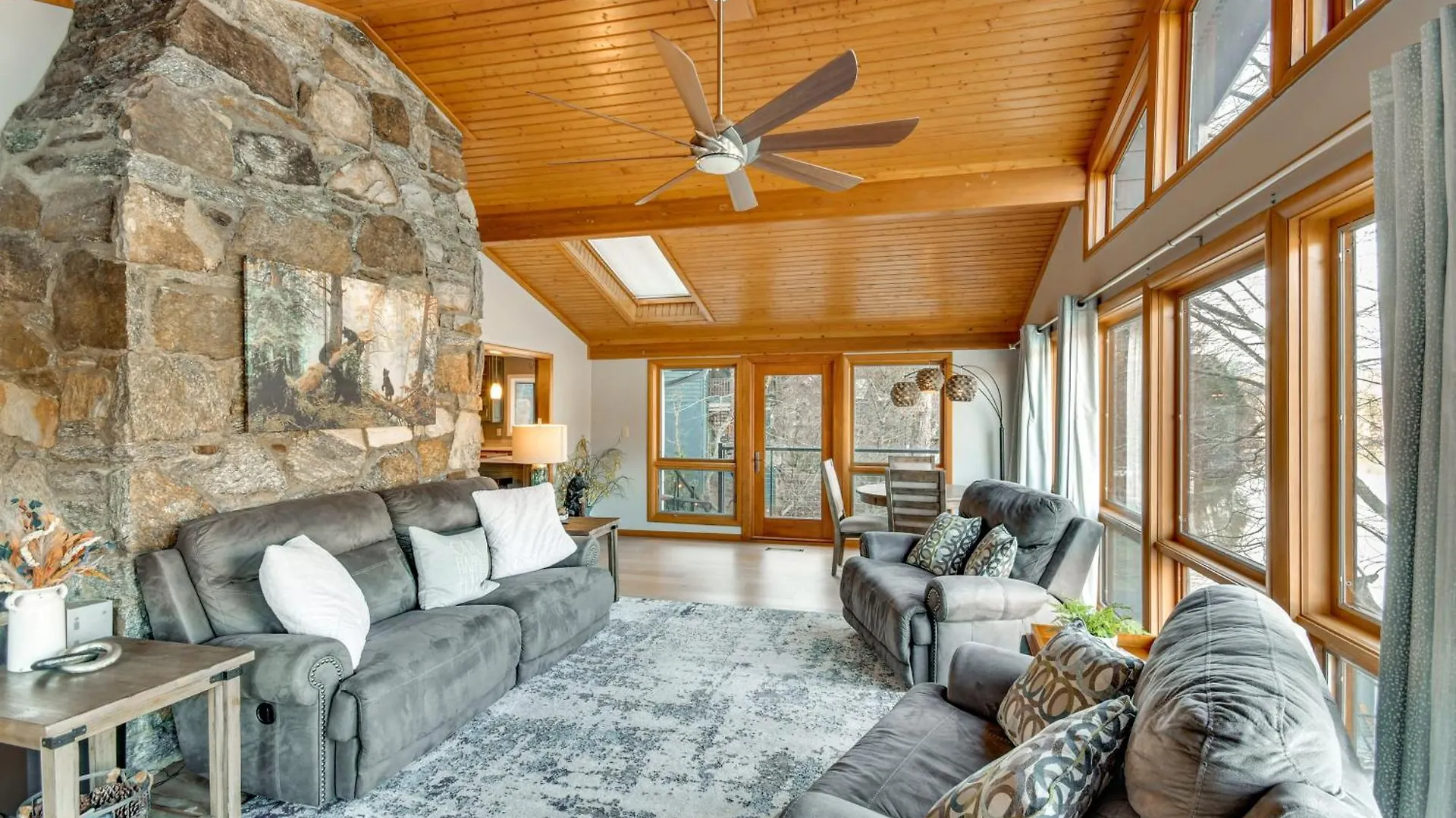 Hot Tub And Lakefront Deck In Blue Ridge Mtns *