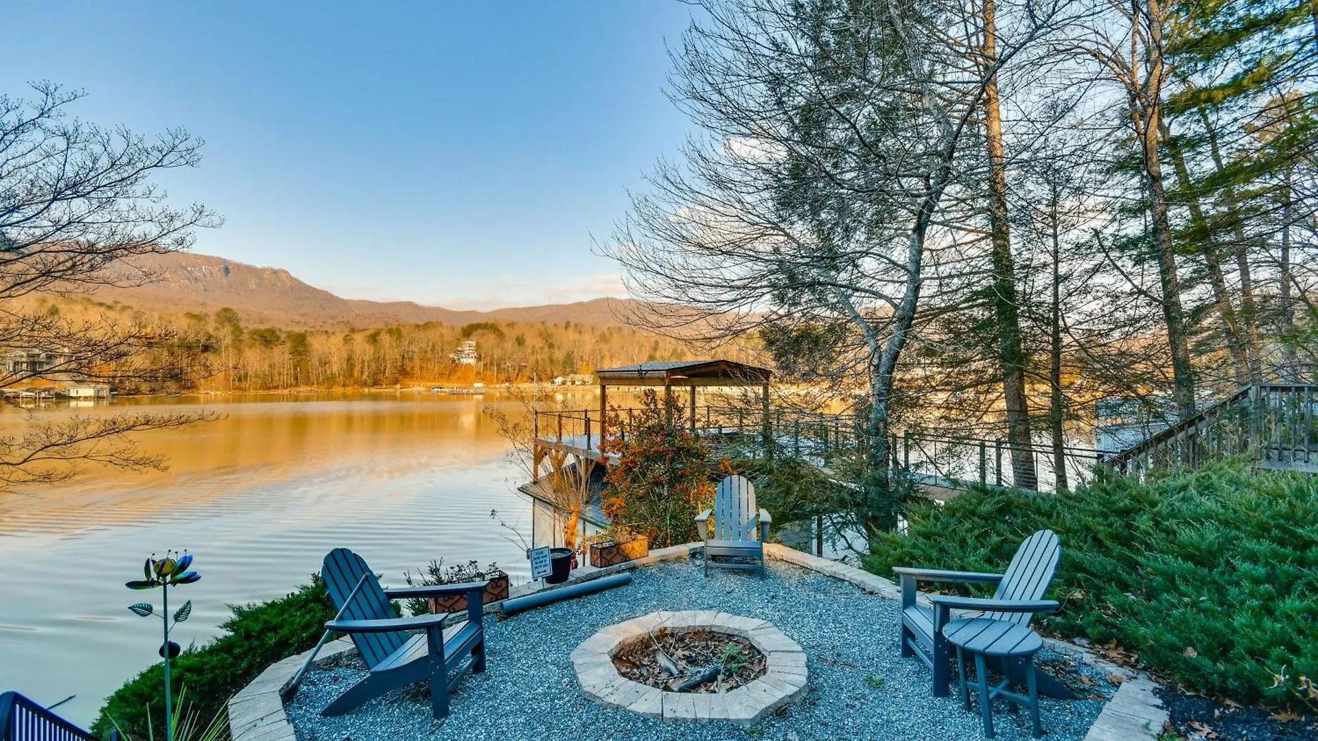 Casa vacanze Hot Tub And Lakefront Deck In Blue Ridge Mtns Lake Lure