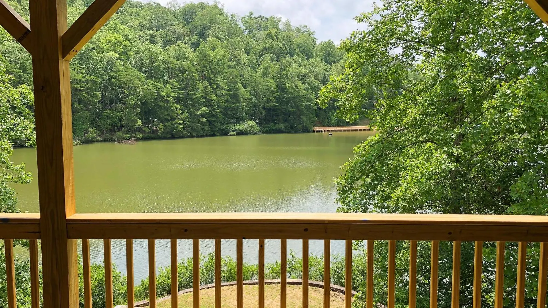 On Mirror Holiday home Lake Lure