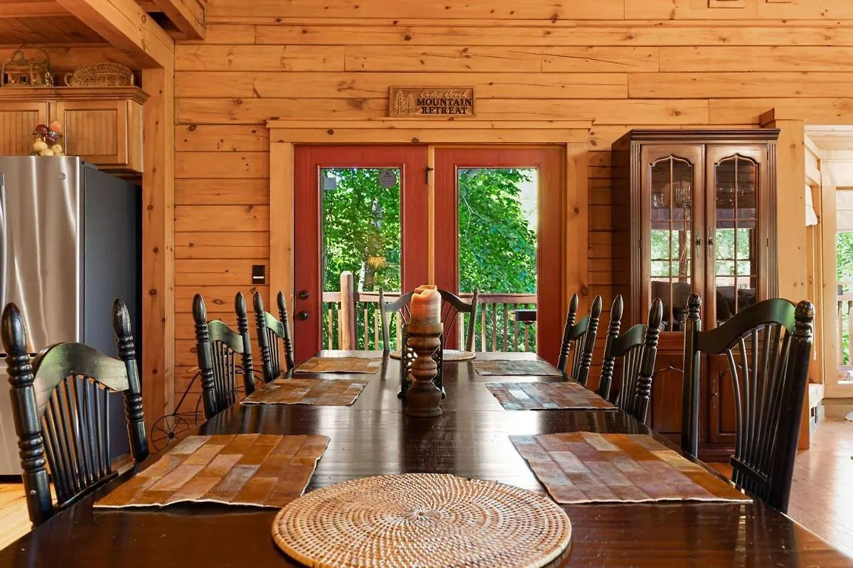 Rocky Mountain Private Creek Fire Pit Holiday home Lake Lure