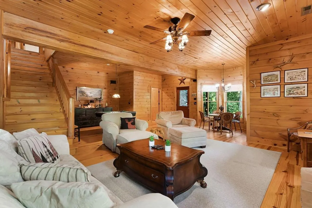 Rocky Mountain Private Creek Fire Pit Holiday home Lake Lure
