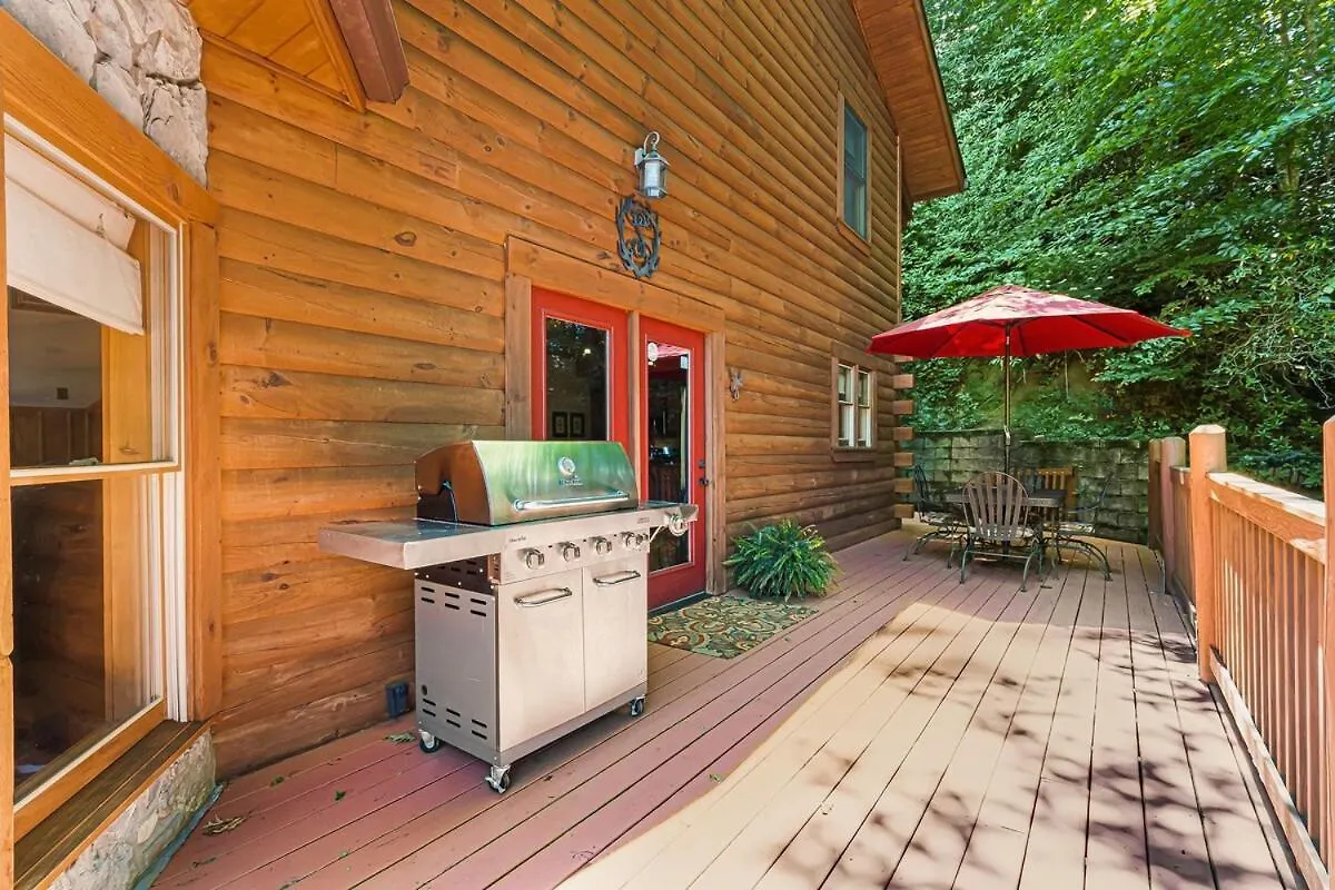 Rocky Mountain Private Creek Fire Pit *