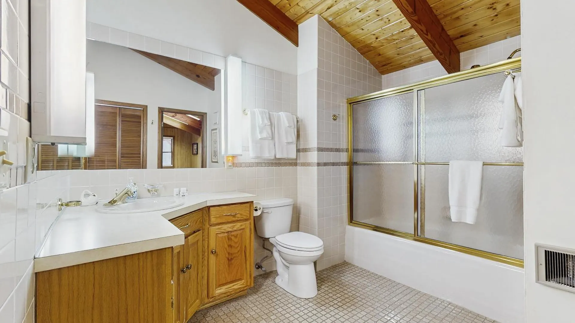 On Mirror Holiday home