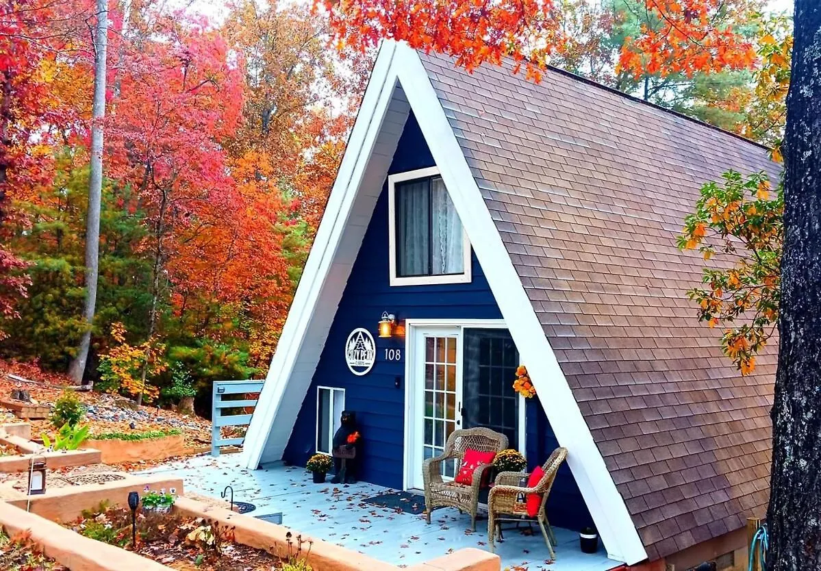 Holiday home Romantic Getaway Minutes From Chimney Rock Lake Lure