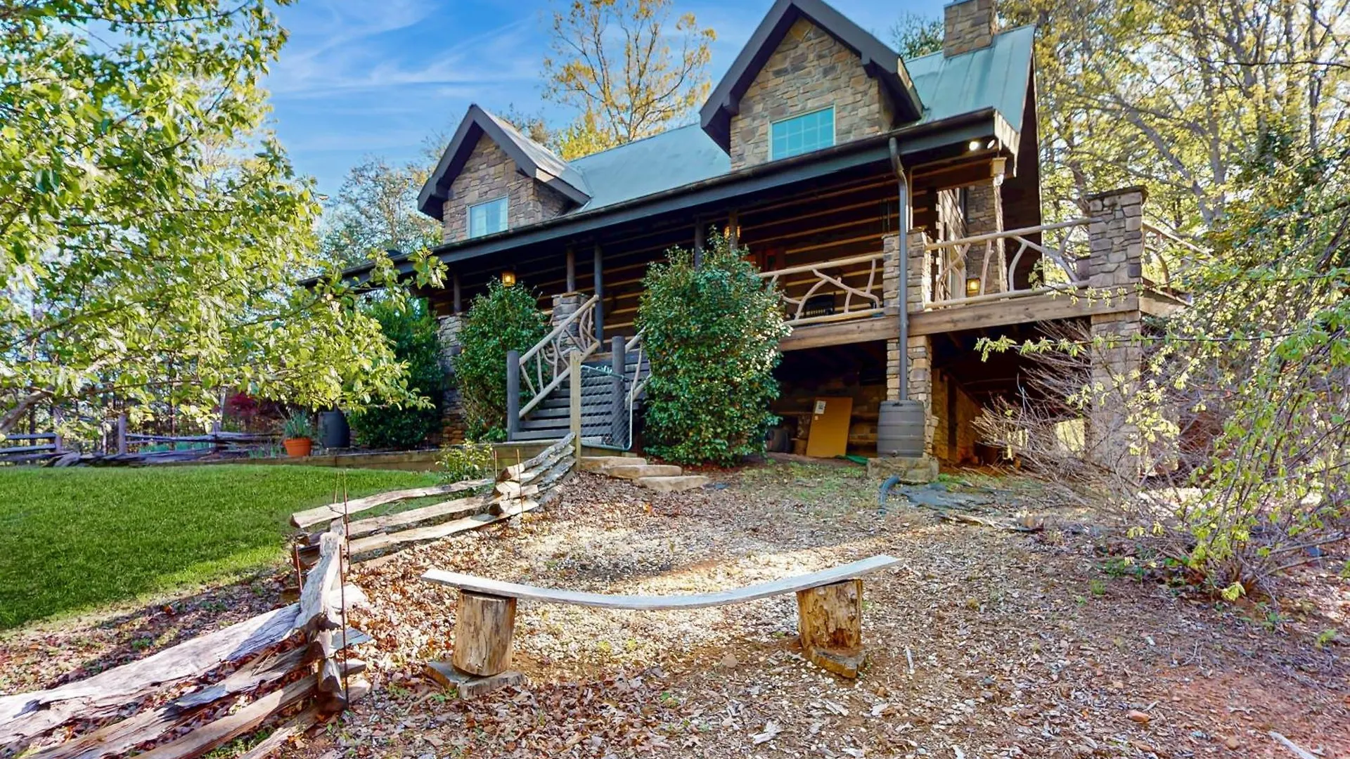 Lure Living * Lake Lure