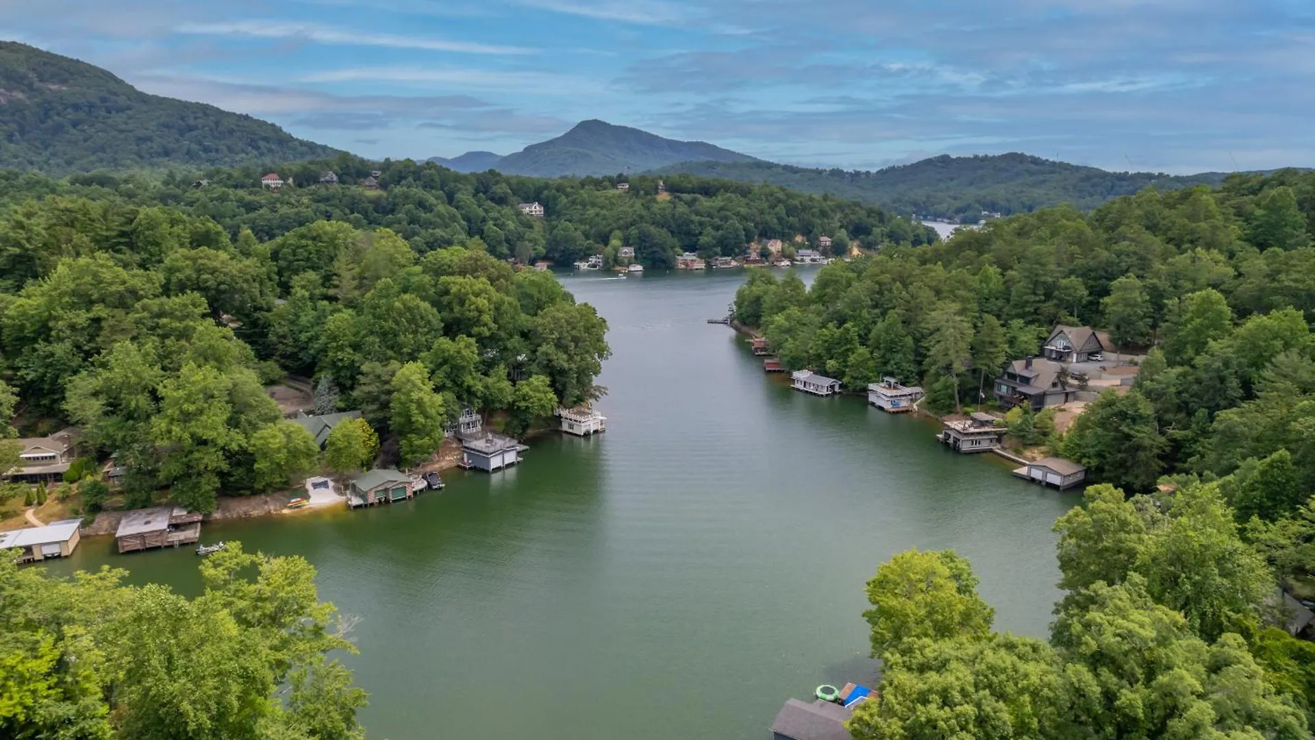 Waters Edge Hideaway Lakefront Pet Friendly Prázdninový dům *