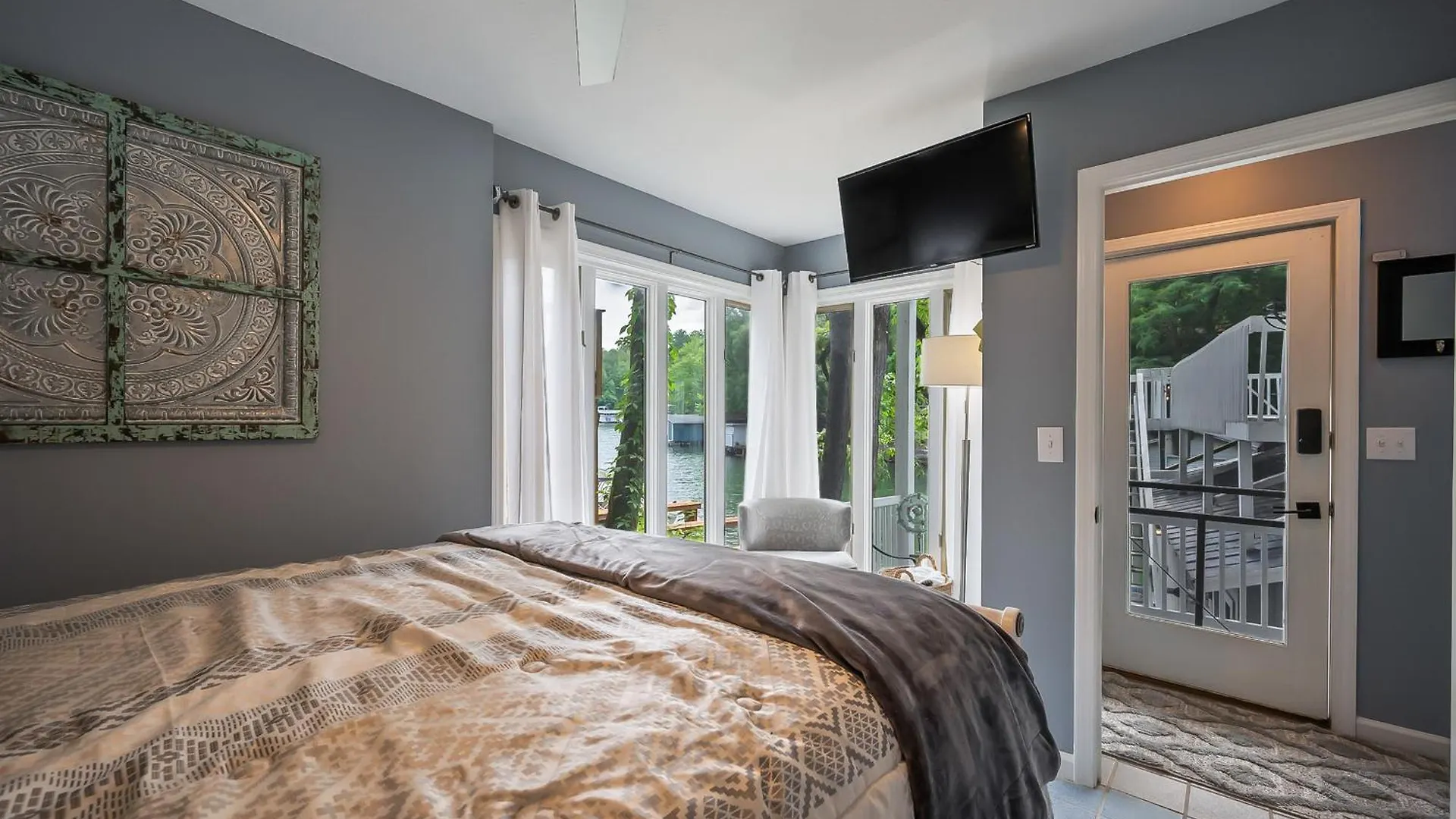 Waters Edge Hideaway Lakefront Pet Friendly Prázdninový dům *
