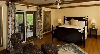 Inn On Lure 4*