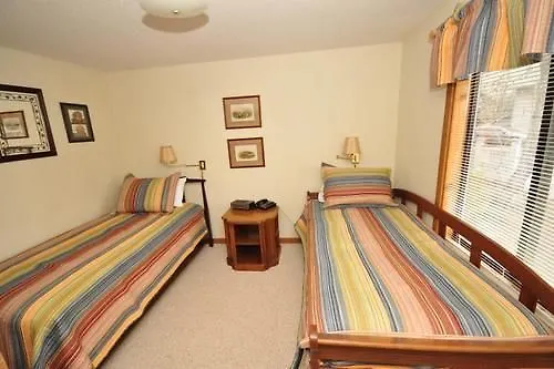 Vacation Homes By Rumbling Bald 4*