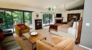 Inn On Lure 4*