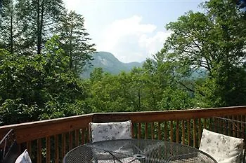 Vacation Homes By Rumbling Bald 4*