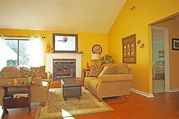 Vacation Homes By Rumbling Bald 4*