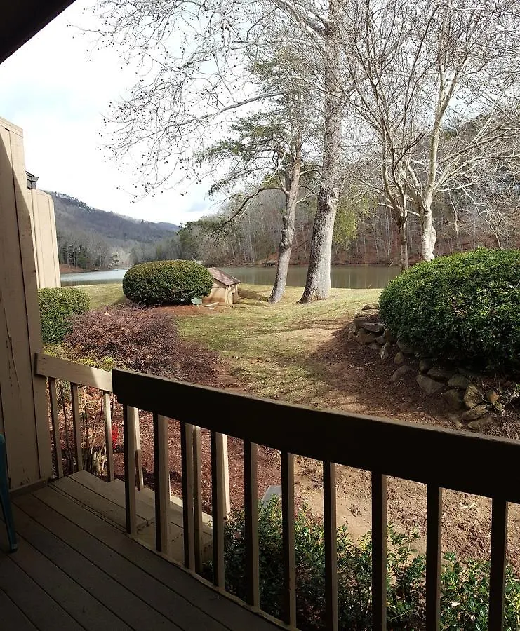 Vacation Homes By Rumbling Bald 4*