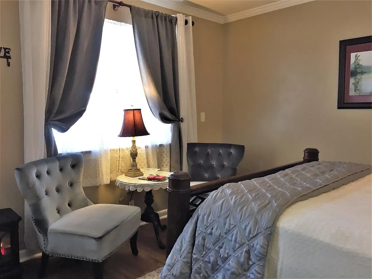 Couette-café Grafton 3*