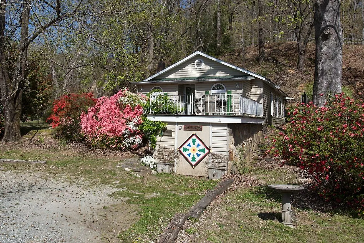 Pine Gables Cabins * Lake Lure