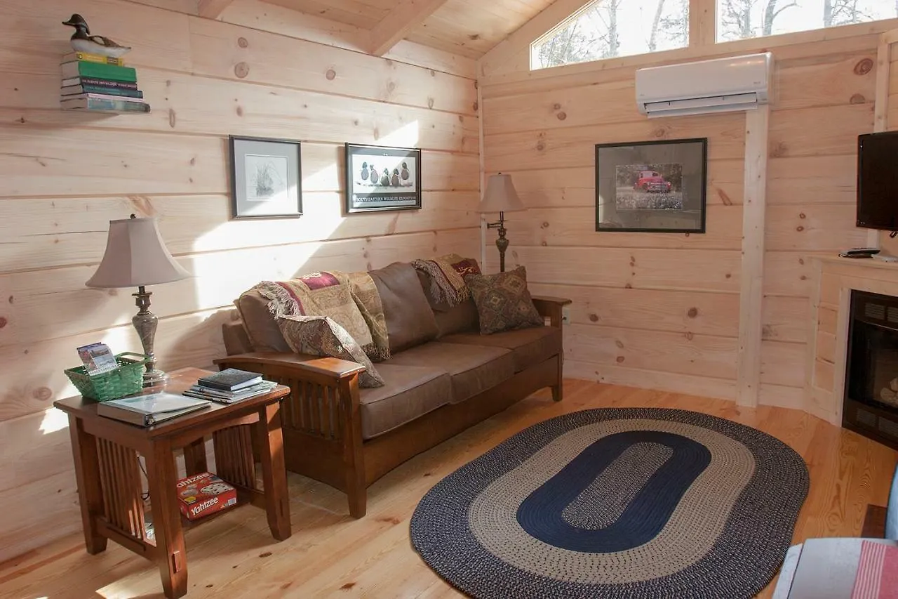 Pine Gables Cabins *