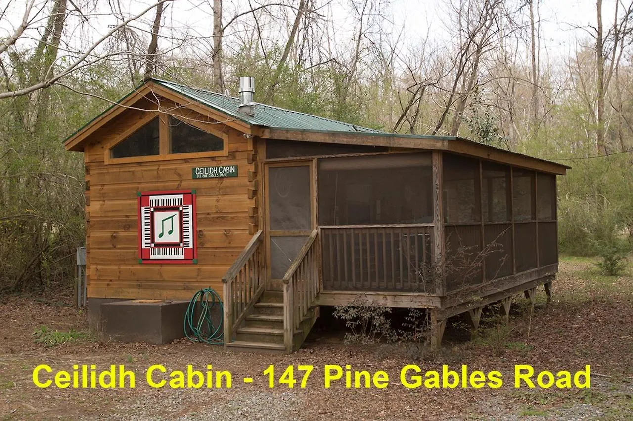 Pine Gables Cabins Tatil Evi Lake Lure