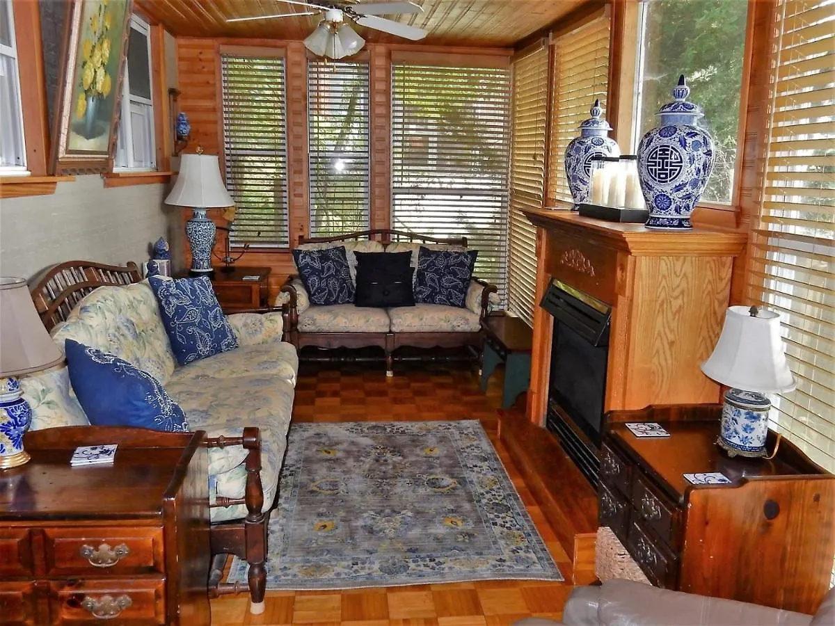 Holiday home The Ss Lowery Lake Lure