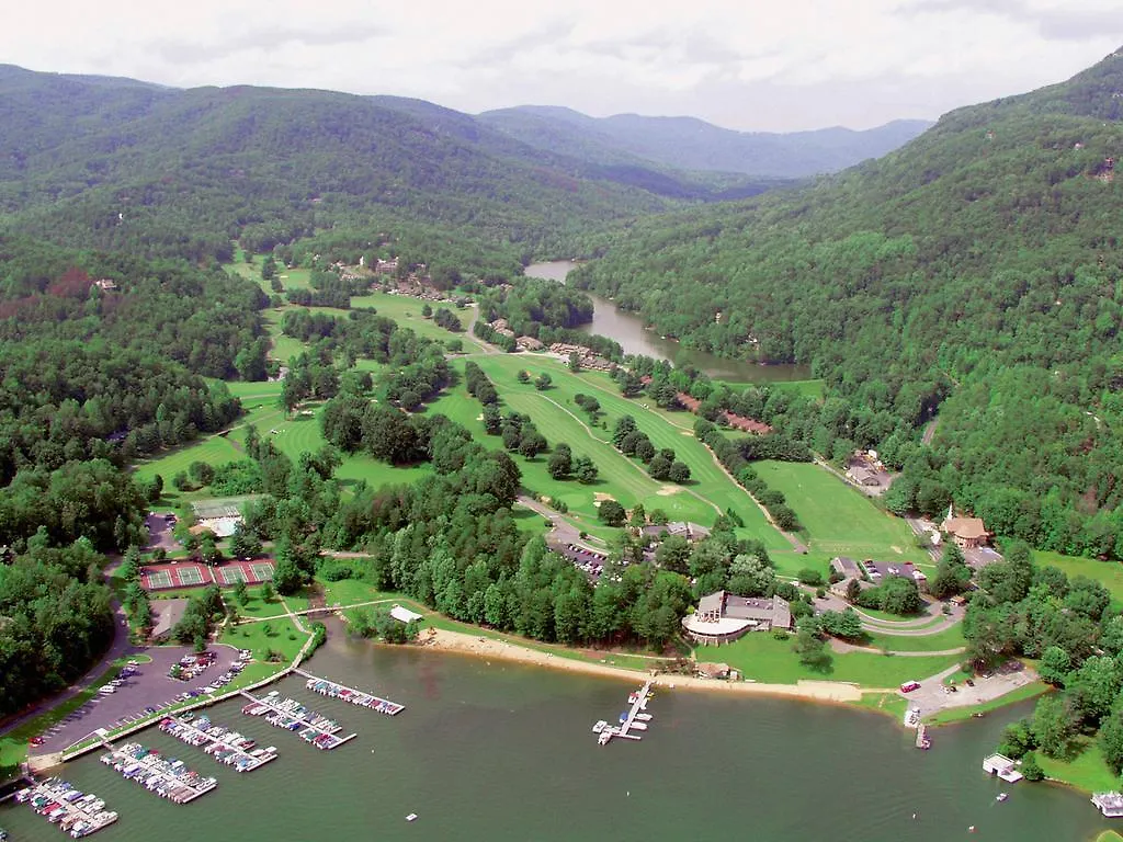 Rumbling Bald Resort 4*