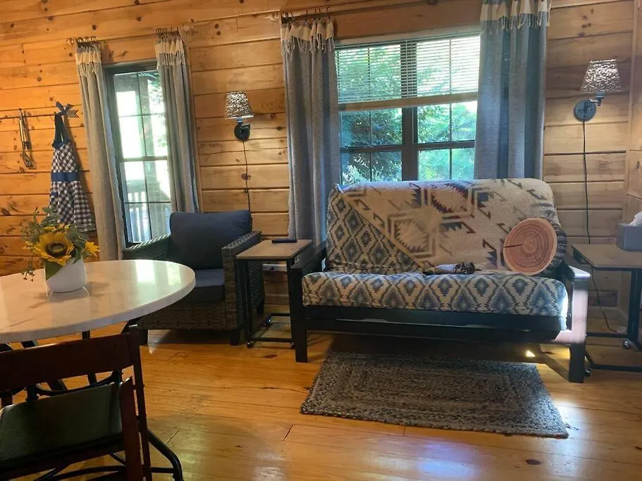 Log Walkable To Lure & Chimney Rock - Blue Skies Ferienhaus