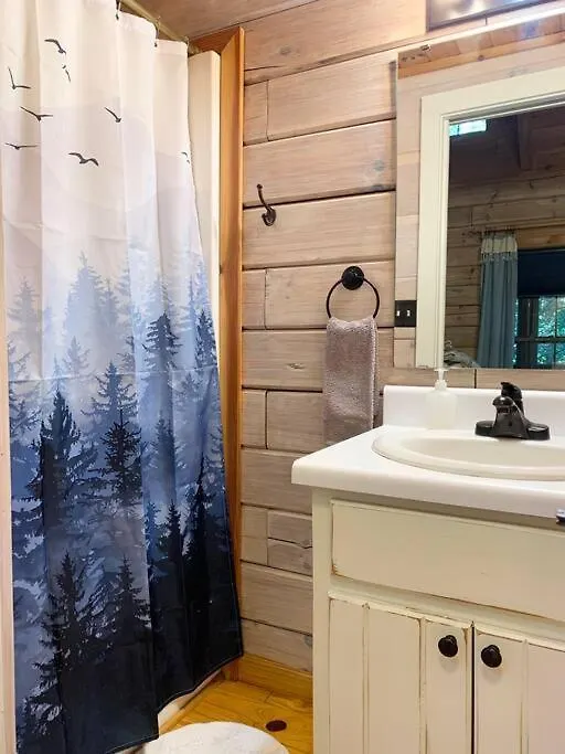 Log Walkable To Lure & Chimney Rock - Blue Skies Ferienhaus