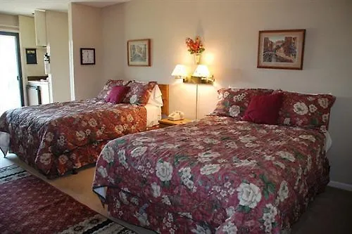 Rumbling Bald Resort